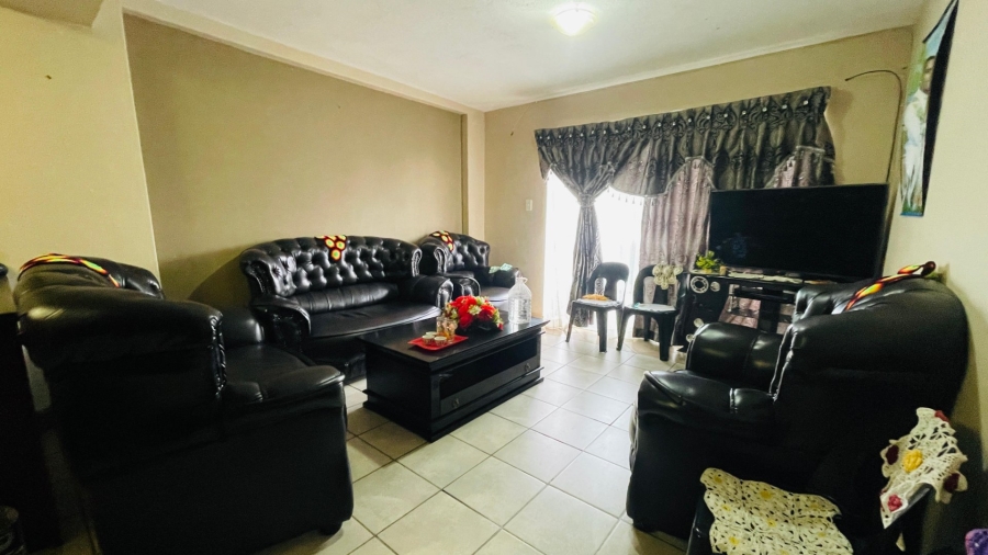 2 Bedroom Property for Sale in Potchefstroom South North West